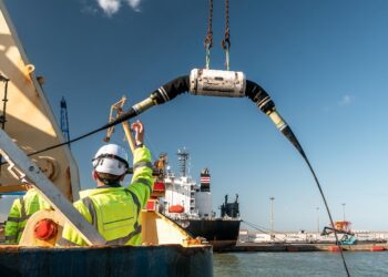 الربط الكهربائي بين المغرب وبريطانيا