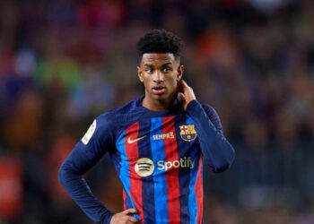 موهبة مغربية صاعدة ضمن قائمة برشلونة لمواجهة أتلتيكو مدريد غدا