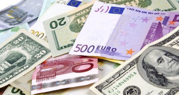 الأورو يتراجع تدريجيا و الدولار شبه مستقر أمام الدرهم