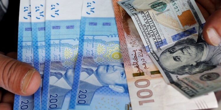 تحسن سيولة الدرهم المغربي أمام الدولار