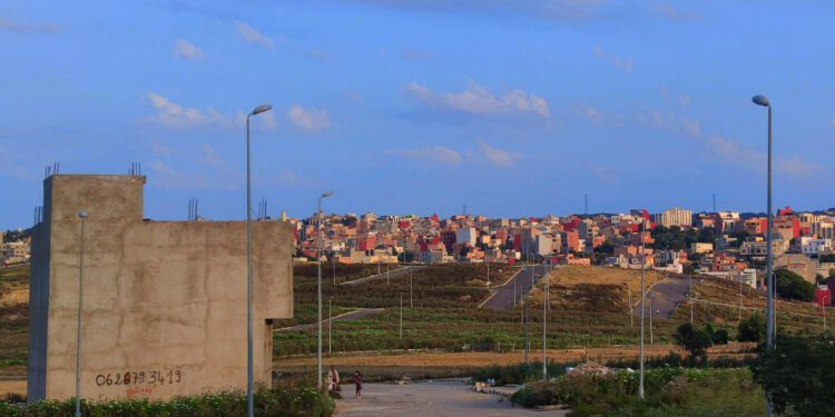 أزمة التعمير في جماعة اكزناية