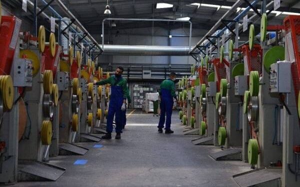 مصنعا جديدا في طنجة