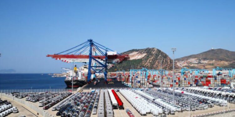 ميناء طنجة المتوسط رابع أكثر موانئ العالم كفاءة