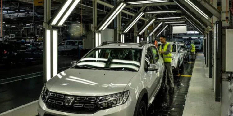 صناعة سيارة الداسيا