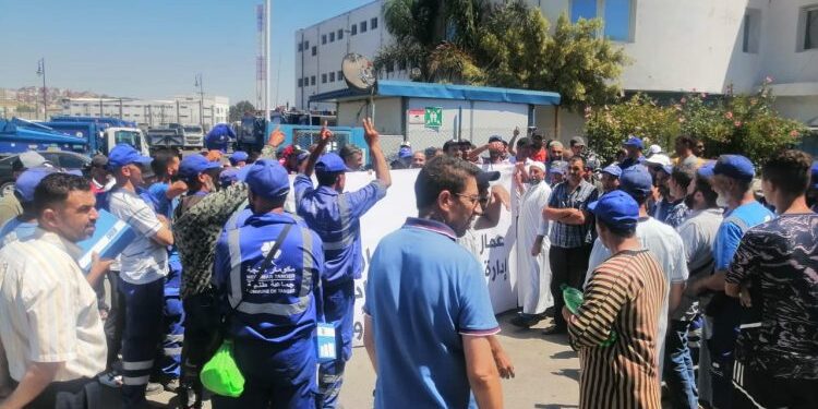 عمال مكومار