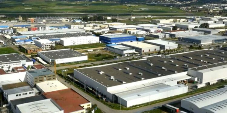 معامل صناعية