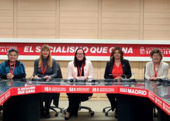 عائشة الكرجي