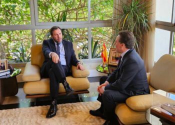 إسبانيا خطوط السكك الحديدية بالمغرب