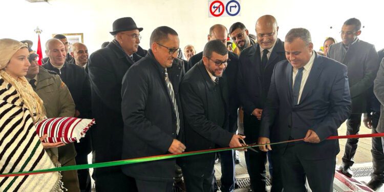 افتتاح مرآب للسيارات