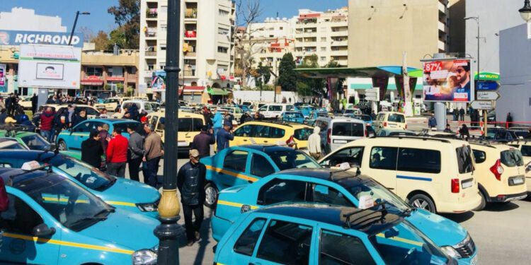 سيارات الأجرة بطنجة