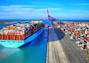 حاملة الحاويات