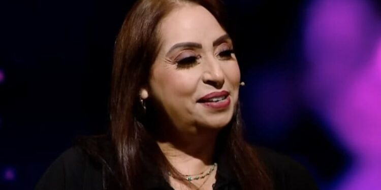 الفنانة تيحيحيت