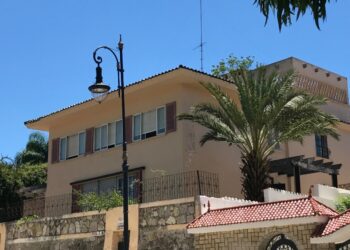 مجلس منير الليموري يكتري فيلا بـ 12 مليون في الشهر !!