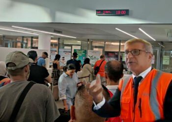 اختلالات محطة القطار بطنجة تصل البرلمان ومطالب بتدخل الوزير