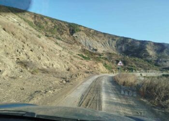 الطريق الرابطة بين بني حرشن