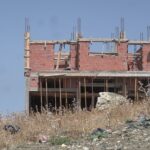 اهربوا من طنجة الحصول على رخصة البناء وشواهد الماء والكهرباء من عجائب الدنيا السبعة