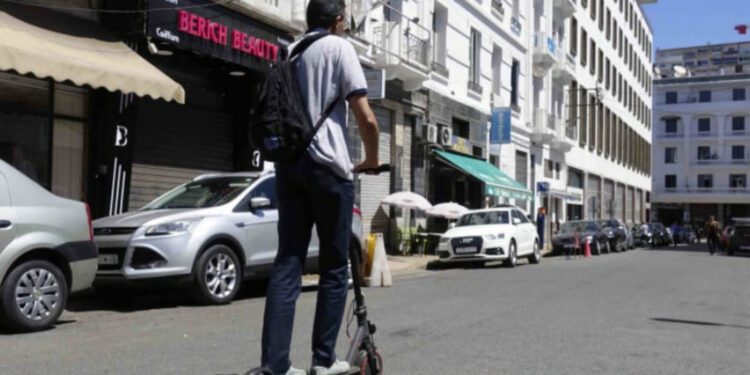 التروتينيت تدخل مدونة السير