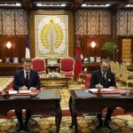 الملك محمد السادس والرئيس ماكرون يوقعان إعلان الشراكة