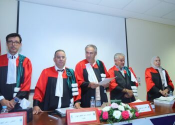 تتويج الباحثة سناء الزباخ بشهادة الدكتوراة في أطروحة التحكيم البحري