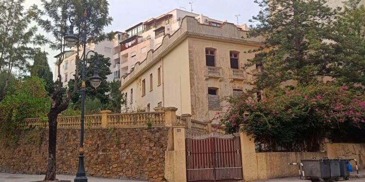 ساكنة مرشان ترفض دعوات هدم فيلا أكومي وتطالب السلطات بتأهيلها قريبا