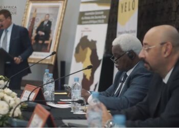 منير الليموري رفقة الكاميروني رئيس منظمة الاتحاد الإفريقي