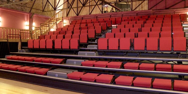 مسرح رياض السلطان