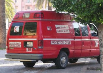 تسمم غذائي يرسل العشرات إلى المستشفى