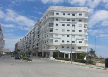 سكان بيتي سكن يعيشون الرعب