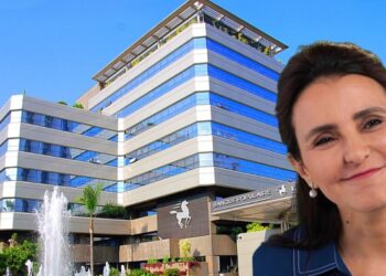 نزيهة بلقزيز رئيسة البنك الشعبي