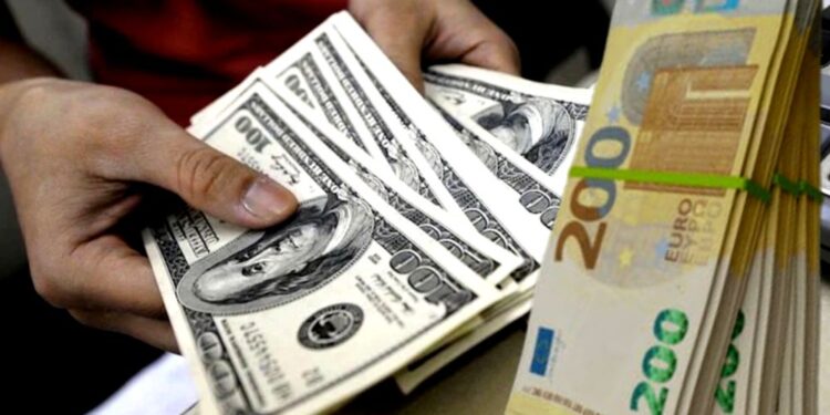 أسعار صرف أهم العملات الأجنبية اليوم الإثنين