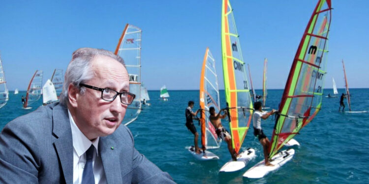 وزير التربية والتعليم يشارك في فعالية جامعة الشراع لدعم الرياضات المائية في المدارس بطنجة