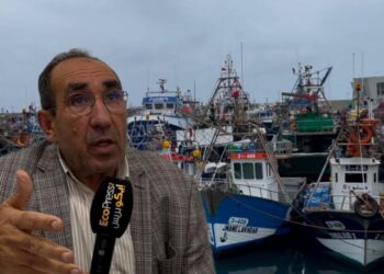 أرباب مراكب الصيد بطنجة يحذرون من تدهور قطاع الصيد البحري وارتفاع تكاليف التشغيل