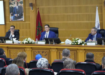 الوالي التازي يعلنها صراحة... الخدمة ديال مجلس الجهة غادية مزيان