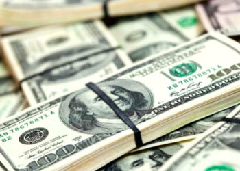 تراجع الدولار مقابل 6 عملات في تعاملات اليوم الإثنين