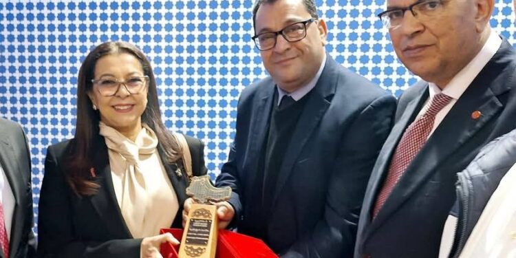 السفيرة كريمة بنيعيش تستقبل وفد مجلس جهة طنجة بمدريد