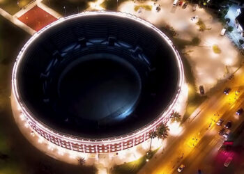 بلاصا طورو بطنجة: من حلبة مصارعة الثيران إلى معلمة ثقافية وسياحية حديثة