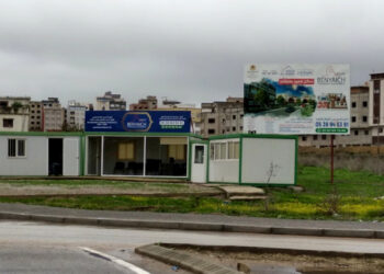 سكن اقتصادي بطنجة يُسقط عشرات الضحايا بهذه الطريقة الغامضة