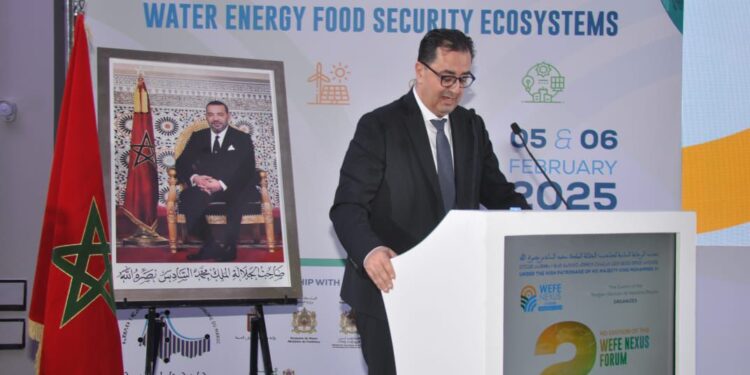 والي طنجة ينتقد قصور البرامج العمومية في التنمية المستدامة