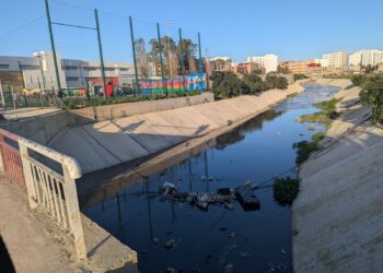 جماعة اكزناية.. مياه الواد الحار تختلط بمياه الأمطار