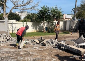 جماعة أولاد عزوز.. هدم للمستودعات العشوائية وعقوبات قانونية تنتظر المخالفين