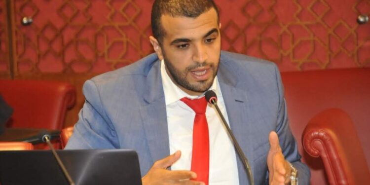 بوكمازي ينتقد "الاحتكار والجشع" في تدبير الشأن العام