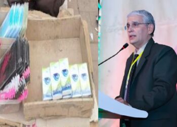 بائع كلينكس يحاول رمي نفسه من شجرة في طريق مرور الموكب الملكي