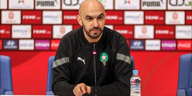 مفاجأة.. الركراكي يستدعي أسماء جديدة لتمثيل المنتخب المغربي ضد النيجر وتنزانيا