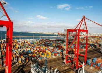 ارتفاع العجز التجاري بالمغرب إلى 306,47 مليار درهم في 2024: زيادة في الواردات والصادرات