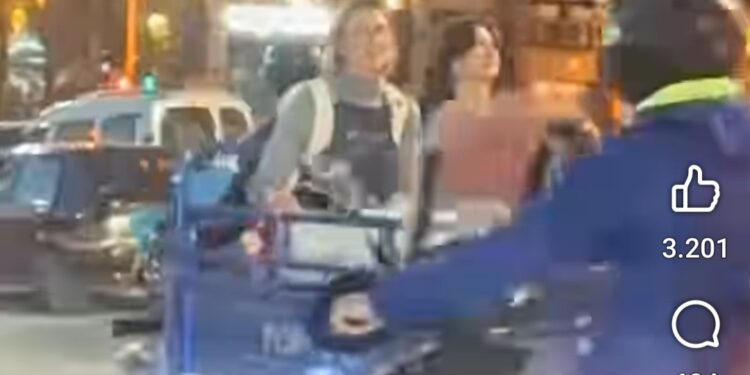 طنجة.. تريبورتور ينقل سياح أجانب في قبضة الشرطة