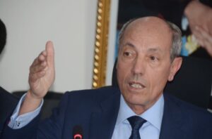 الذكاء الاصطناعي.. بين الفرص المتاحة والمخاطرالمحتملة