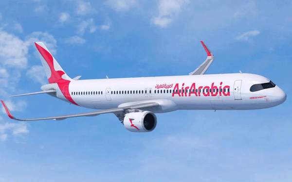 غليان وسط المسافرين.. طائرة العربية تتأخر 12 ساعة