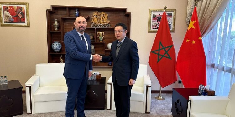 الليموري يتجاهل فضيحة سوق سيدي احساين ويذهب عند السفير الصيني