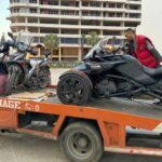 اعتقال أخوين يهددان سلامة المواطنين بدراجات نارية وسياقة مُرعبة