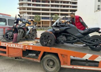 اعتقال أخوين يهددان سلامة المواطنين بدراجات نارية وسياقة مُرعبة